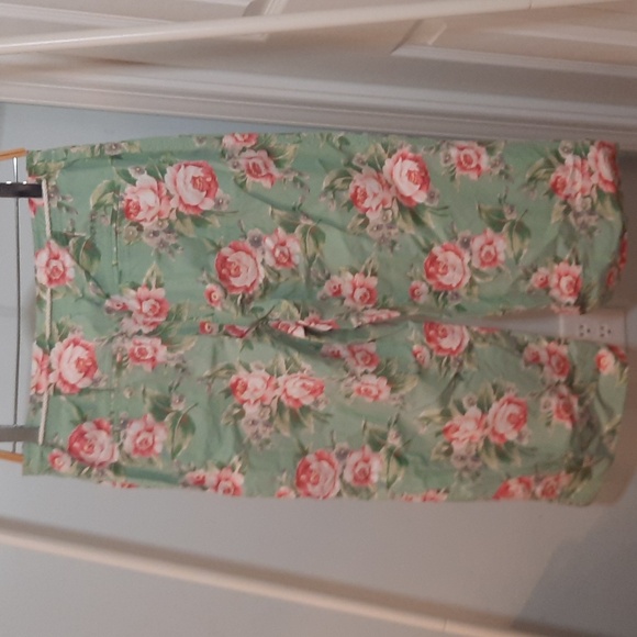 Lauren Ralph Lauren Pink Poeney Capris sz 8 - Picture 4 of 7